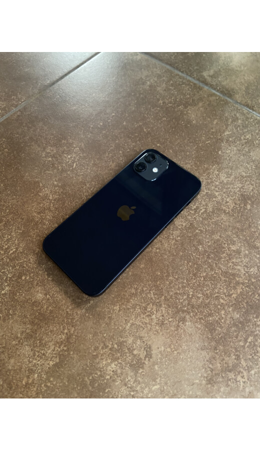 Продам iPhone 12 64gb -
