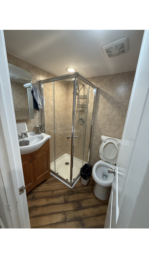 Separate Room for Rent in the Villa  - 