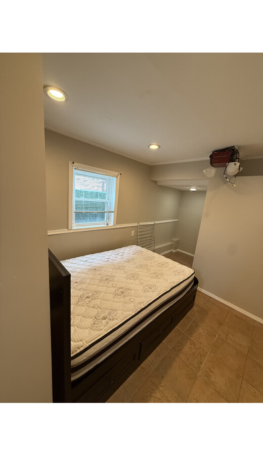 Separate Room for Rent in the Villa  - 