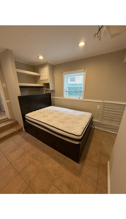 Separate Room for Rent in the Villa  - 