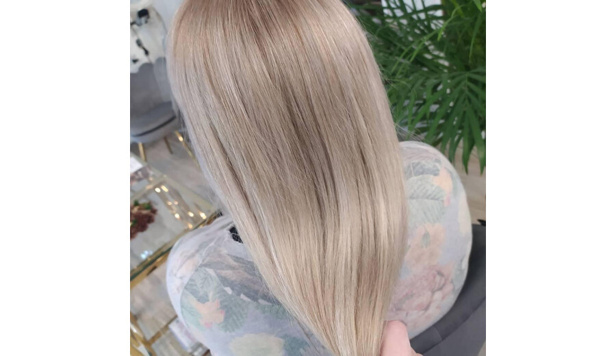 Hairdresser-stylist -