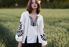 Хочу вам запропонувати сорочки схожі на українські вишиванки:)