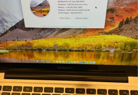​MacBook Pro 13”, що ідеально працює.