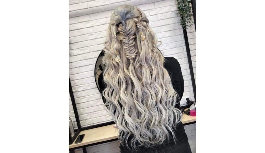 Hairdresser-stylist -