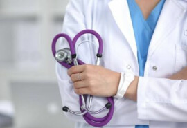 Я лікар зі стажем роботи понад 30 років