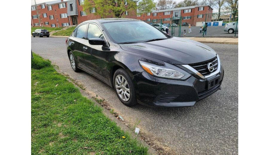 Nissan Altima 2017, 64k miles - 