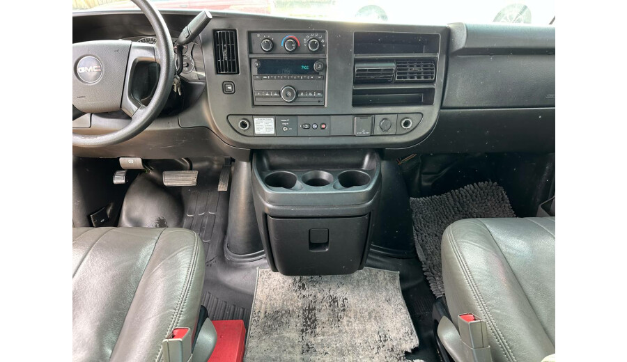 Продається авто GMC Savana   -