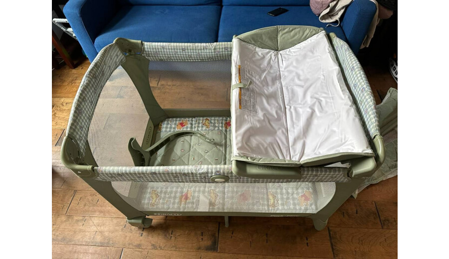 Small baby bed for sale. - 