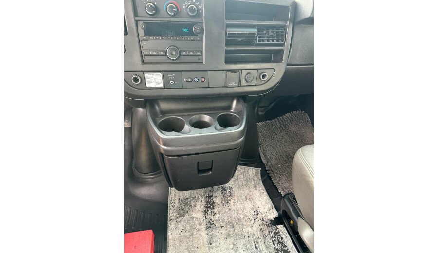 Продається авто GMC Savana   -