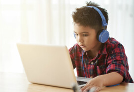 Безкоштовні онлайн-уроки для дітей по створенню міні-сайтів та ігор. 