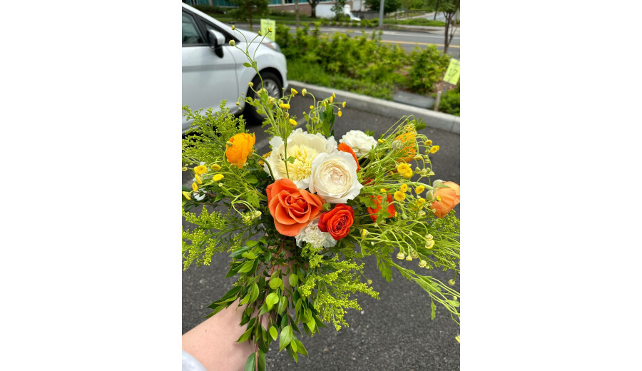 Flower arrangement - 