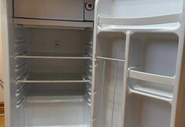  міні холодильник Danby