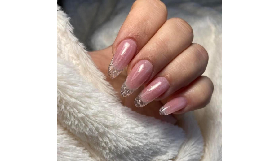 I invite you to a professional and safe manicure. -