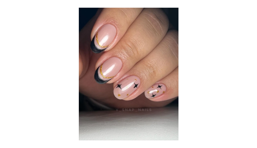 Nail Technician -