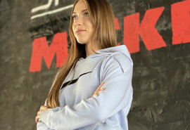 Я сертифікований тренер із десятирічним досвідом в спортивній сфері.