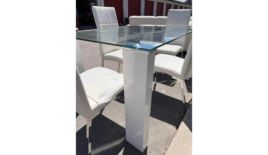 Гарний білий обідній стіл + 4 стільці! - 