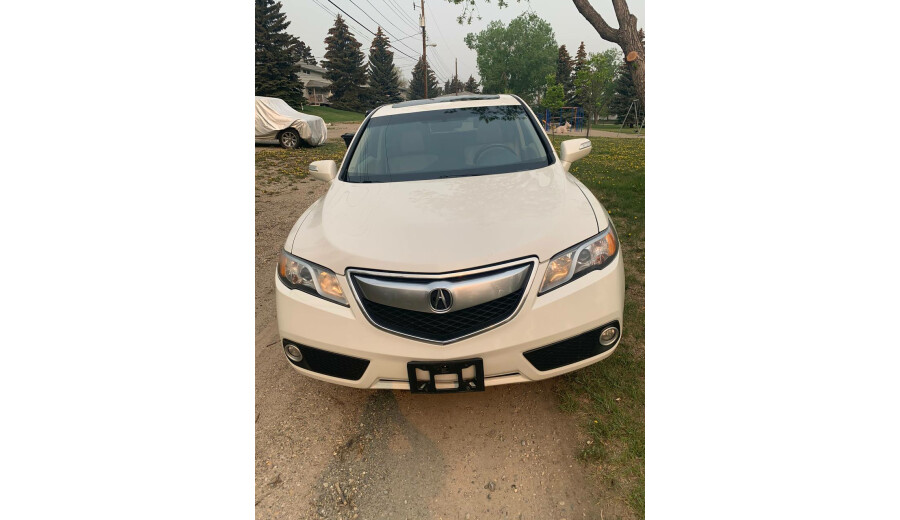 Продаю авто 2013 Acura RDX -