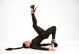 ​Студія танців vertical_ movement_pole оголошує набір до групи Pole Dance High Heels!