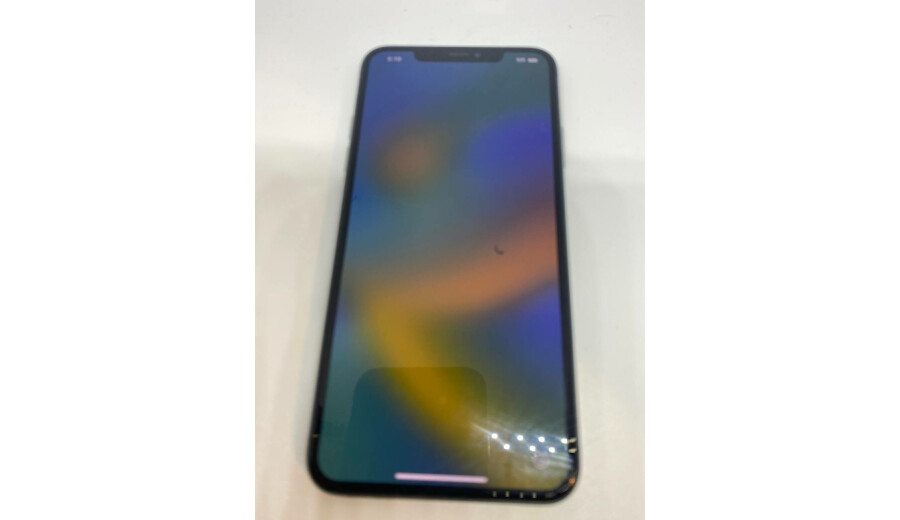 Продам Iphone 11 pro max 64 gd Unlocked -