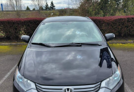 ​Продам Honda Insight 2010 Hybrid.