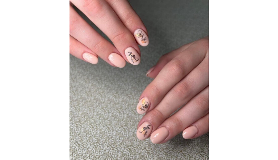 I invite you to a professional and safe manicure. -