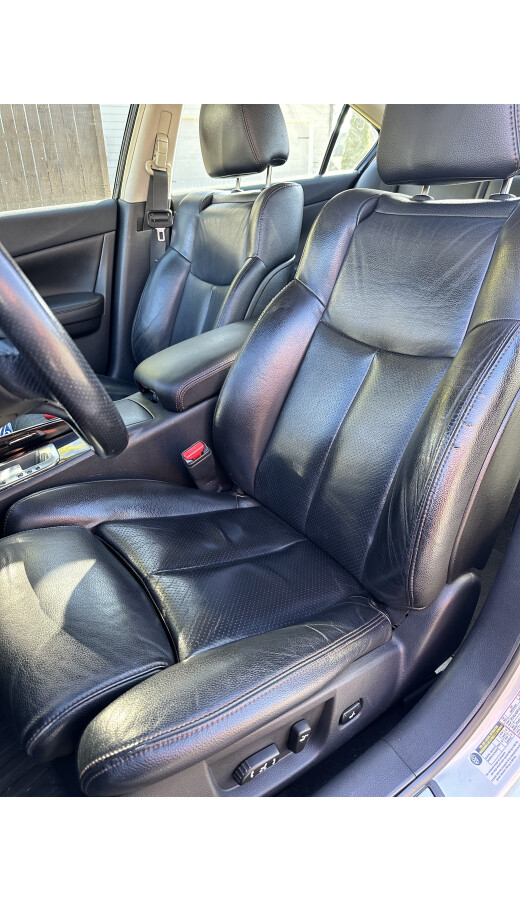 Nissan maxima 2010 -