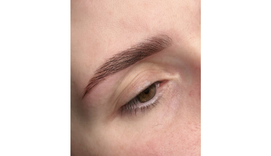 Premium eyebrows -