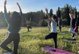 Yoga українською