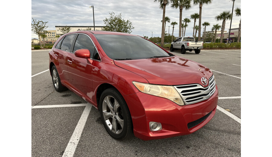 URS AUTO LLC  - 