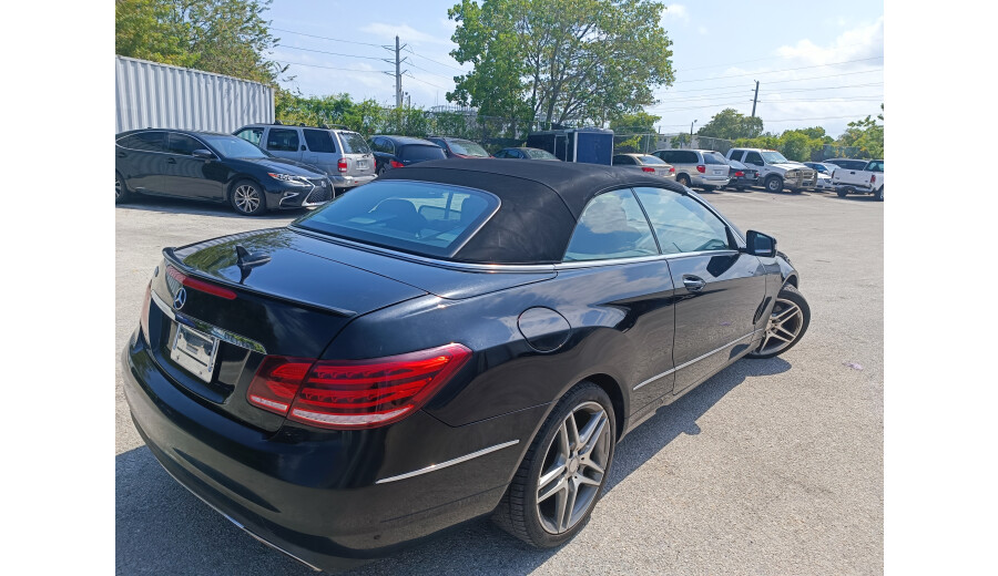 Mercedes Benz e350 -