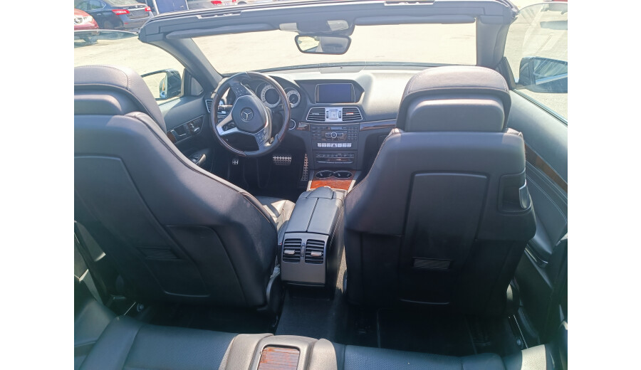 Mercedes Benz e350 -