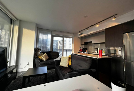 Квартира, 15 Roehampton Ave, Toronto, ON