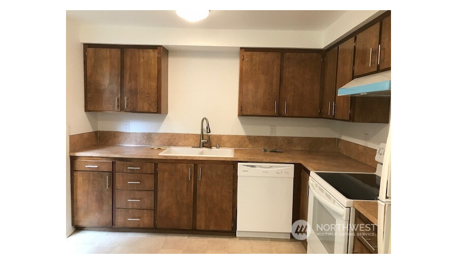 Гарний дуплекс, розташований неподалік від Сіетл Хілл Роуд -