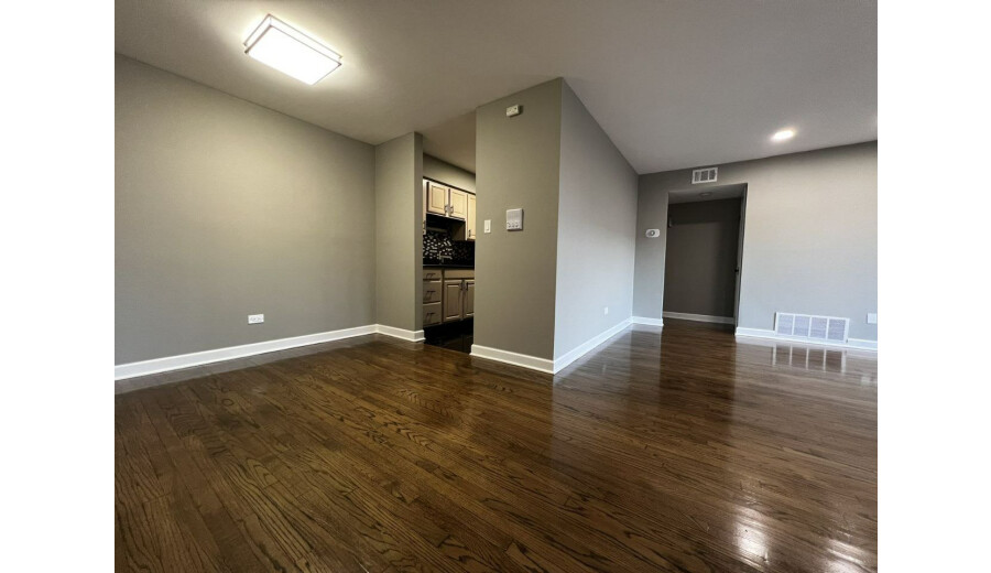 one bedroom apartment - 
