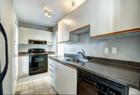 3 Bdr townhome next to Westboro station