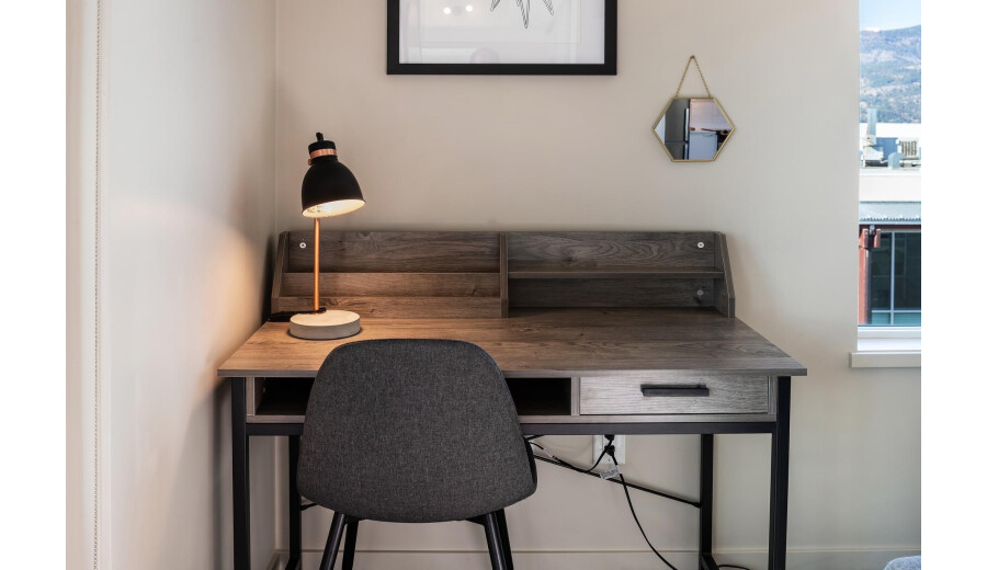 We rent an apartment (short-term license) - 