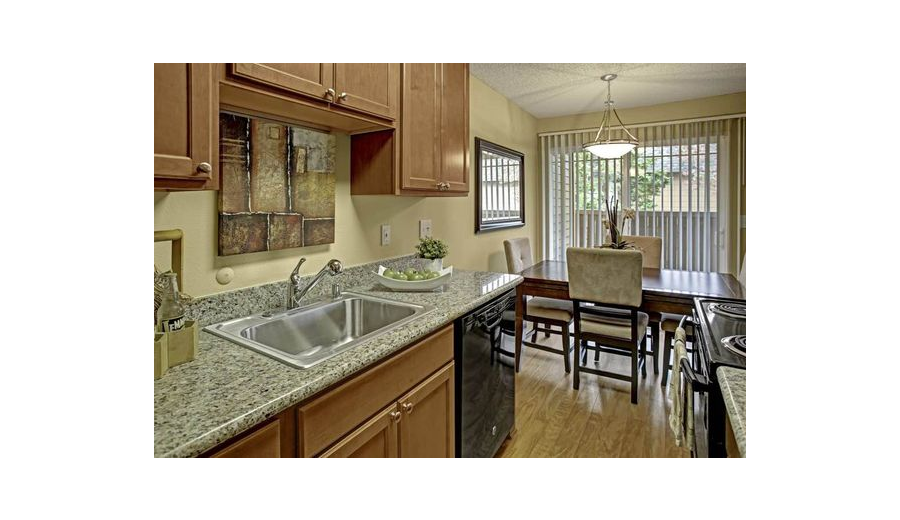 У нас є кілька будинків з 1 спальнями (700 кв. футів) у Лінвуді  -