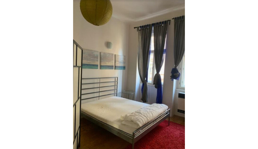 Rent flat Prague for 6 months -