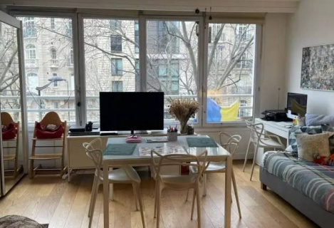 Студія 35м2 у 8-му районі.