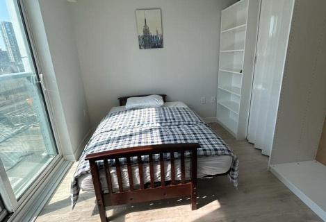 Знайшла фірму, яка здає кімнати повністю вмебльовані, без крединтої історії новоприбулим!