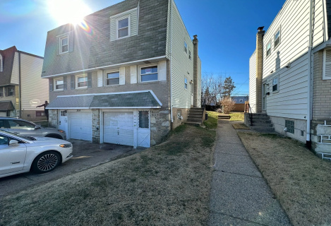 Twin house, 3 Bdr, Chase Rd.
