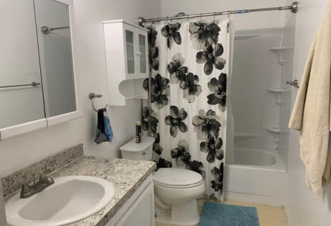 Bellevue, здається кімната в оренду з 2 спальнями/1,5 ванна квартира