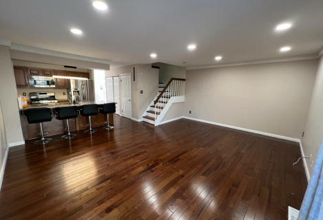 Здається Townhouse