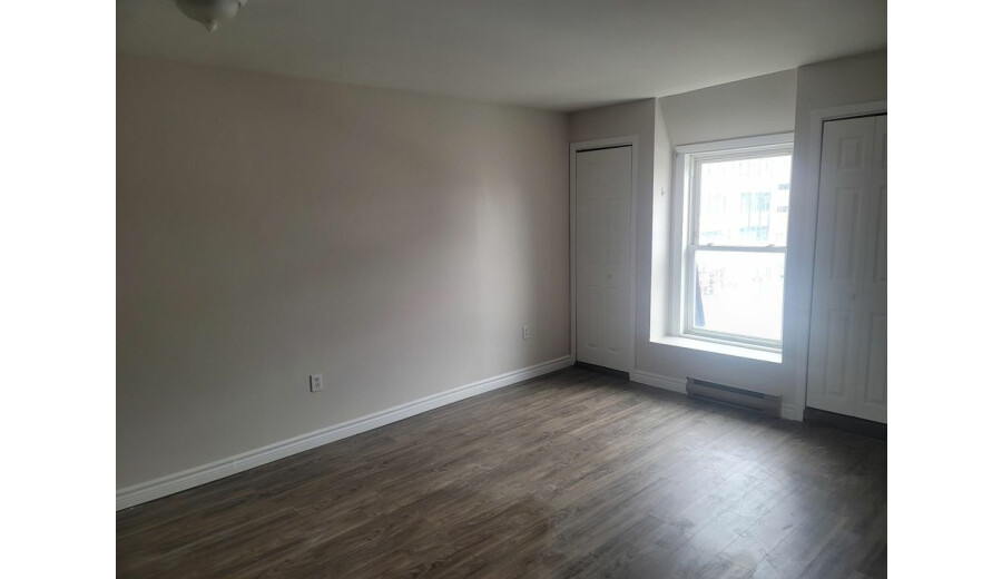 Appartment, King Edward Avenue -