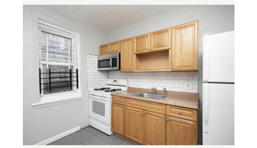 3 Bdr home in Grays Ferry -