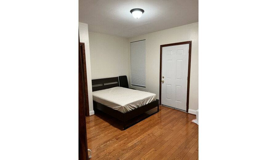 3 Bdr appartment, Arch St -