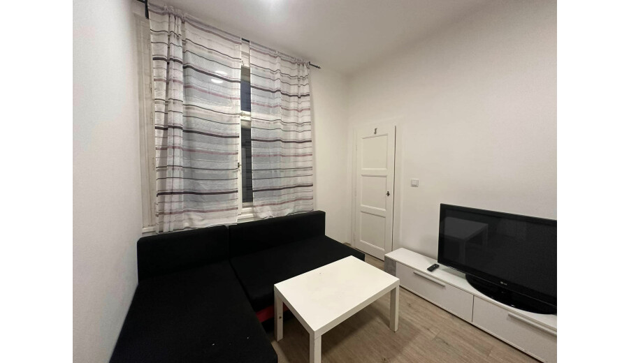 Двокімнатна квартира  -