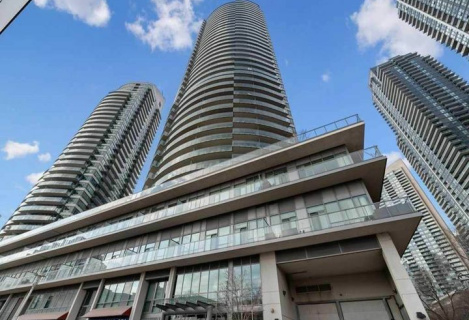 Квартира з 2 спальні та Ванні: 2