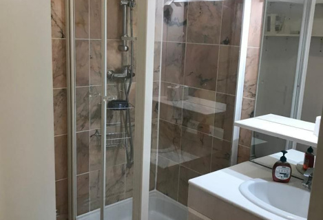 Квартира подобово в Парижі