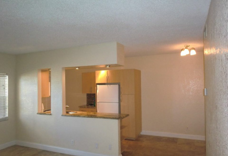 ​Простора 1bdr/1bath квартира
